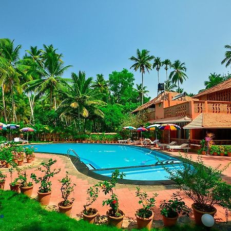 Beach And Lake Ayurvedic Resort, Ковалам Екстер'єр фото