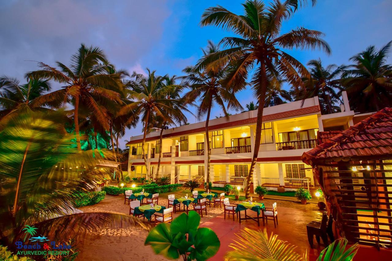 Beach And Lake Ayurvedic Resort, Ковалам Екстер'єр фото