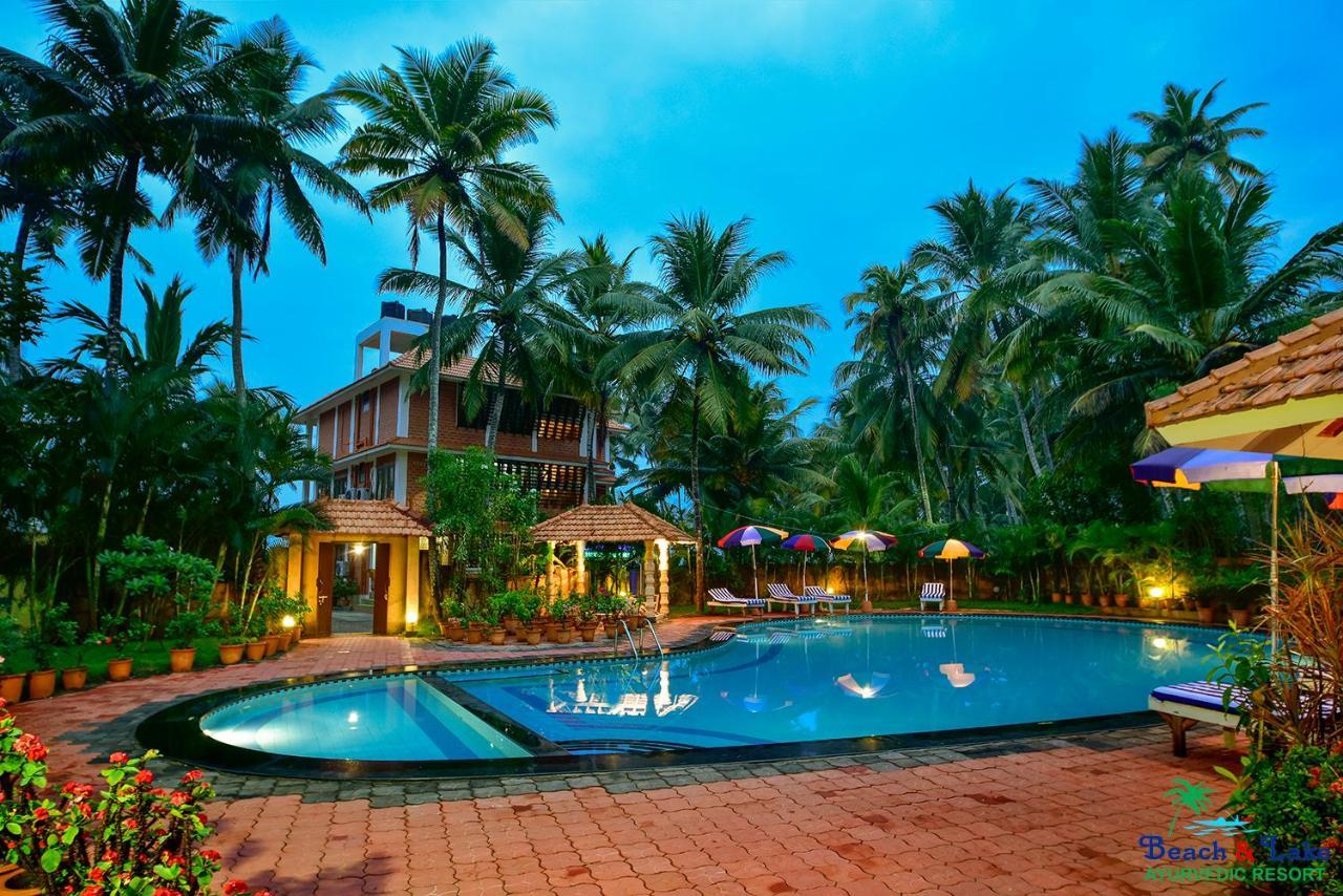 Beach And Lake Ayurvedic Resort, Ковалам Екстер'єр фото