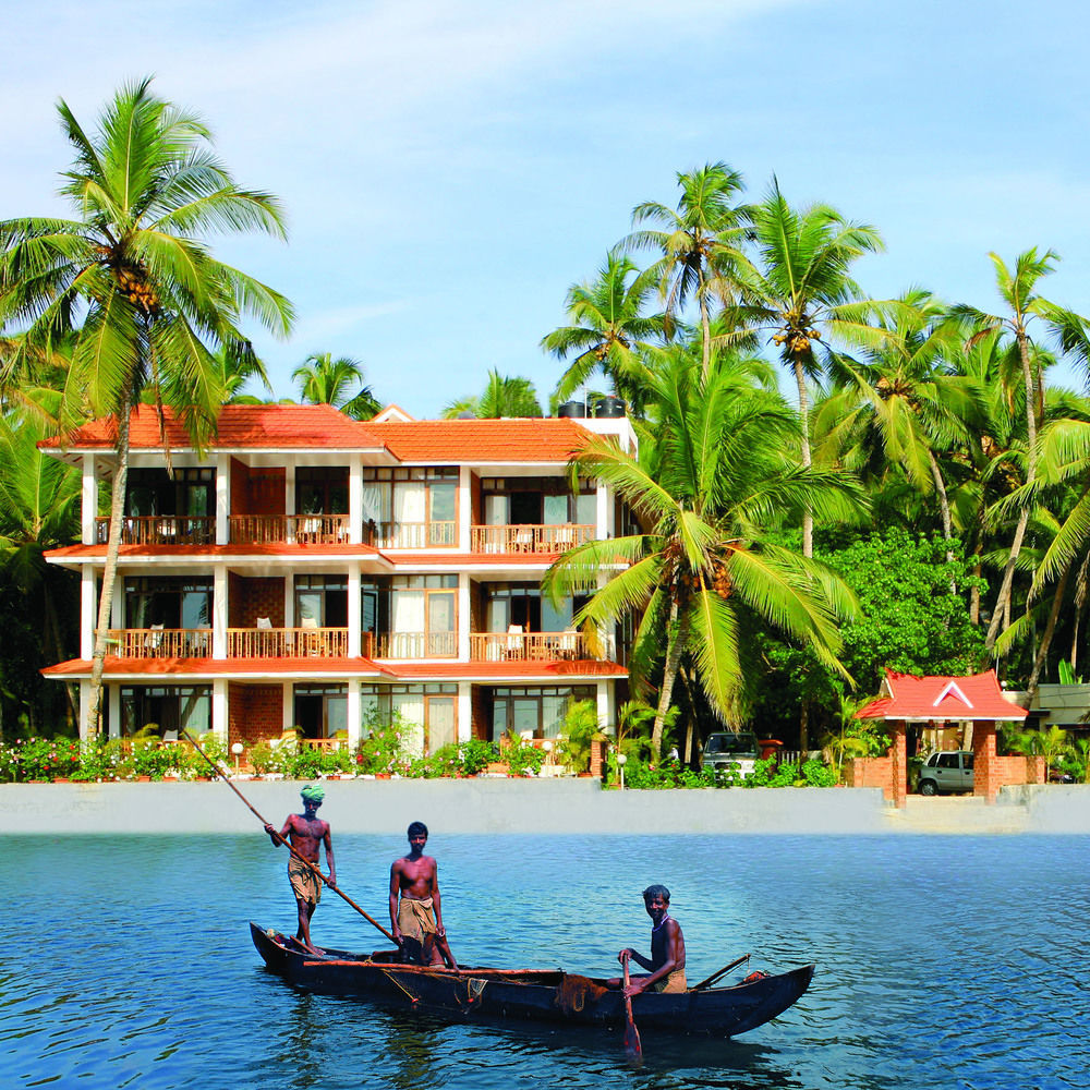 Beach And Lake Ayurvedic Resort, Ковалам Екстер'єр фото