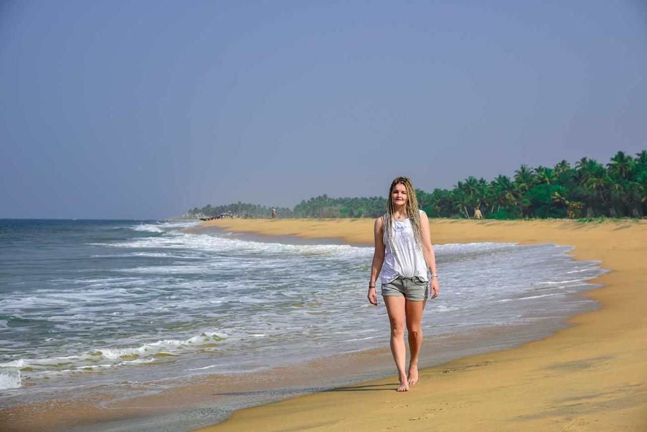 Beach And Lake Ayurvedic Resort, Ковалам Екстер'єр фото