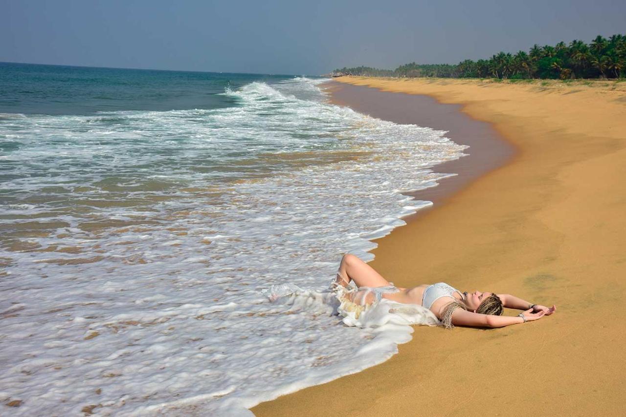 Beach And Lake Ayurvedic Resort, Ковалам Екстер'єр фото